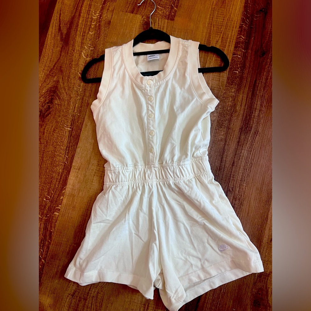 Girls Nike romper - off white M